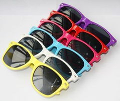 工廠直銷，引領(lǐng)潮流 非主流大框平光鏡黑框眼鏡S1801批發(fā)解析